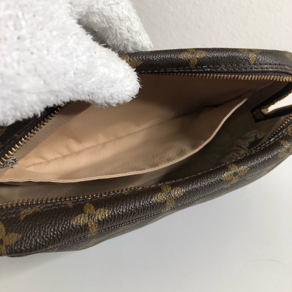 LV Paris Toilette 23 Bag. Date Code: TH January 1988 inside pocket under tag. - Picture 7 of 16